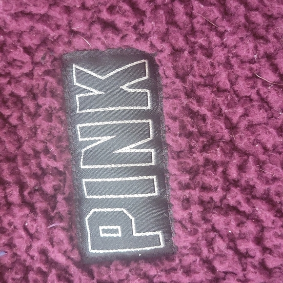 Pink pullover hoodie - Picture 5 of 6